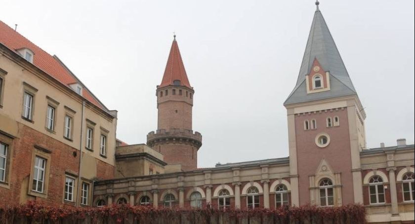 Zagadki, rycerze i duchy – już w sobotę Familijna Gra Miejska na Zamku Piastowskim