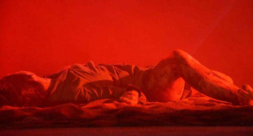 Wracają demony wojny i zbrodni. Jedwabne znów na afiszu Teatru Modrzejewskiej 