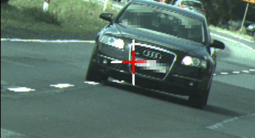 Kierowca Audi szybko stracił prawo jazdy i dwa tysiące złotych 
