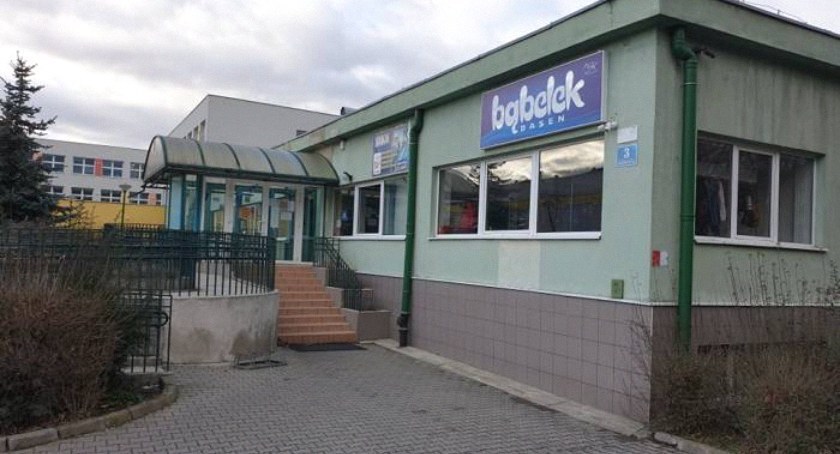 Co z remontem basenu na Piekarach? Start inwestycji opóźnia się