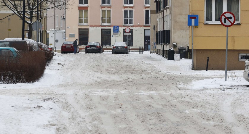 Legnica nie ma pieniędzy na odśnieżanie ulic?
