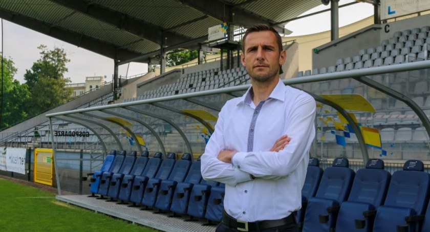 Trener Wojciech Łobodziński odchodzi z Miedzi