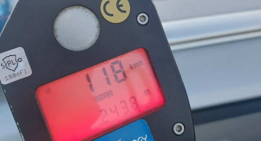 Gnał motocyklem 118 km/h po ul. Jaworzyńskiej