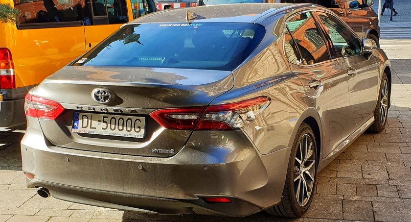 Oto nowa Toyota Camry Urzędu Miasta w Legnicy