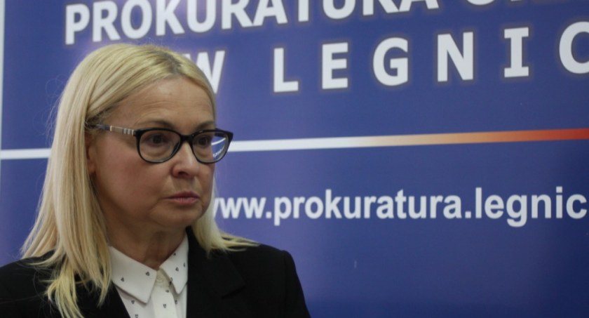 Prokuratura staje w obronie piętnastolatka, który zabił ojczyma