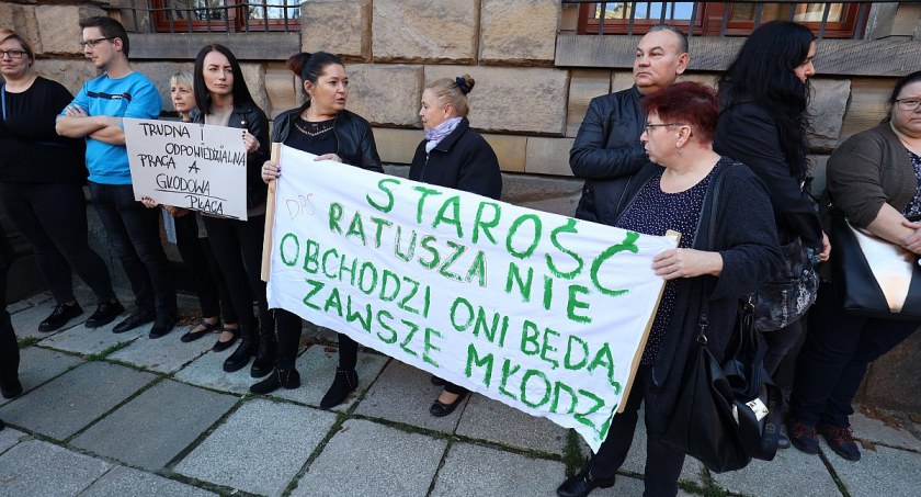 Pojawiła się nadzieja na podwyżki dla załogi MOPS i DPS