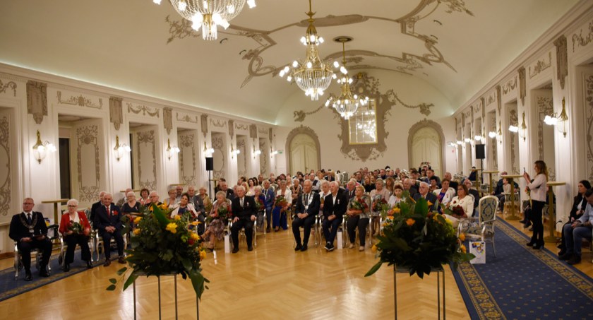 Dwadzieścia legnickich par świętuje Złote Gody
