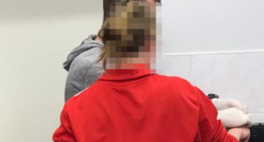 Policja zatrzymała listonoszkę, która straciła głowę dla miłości