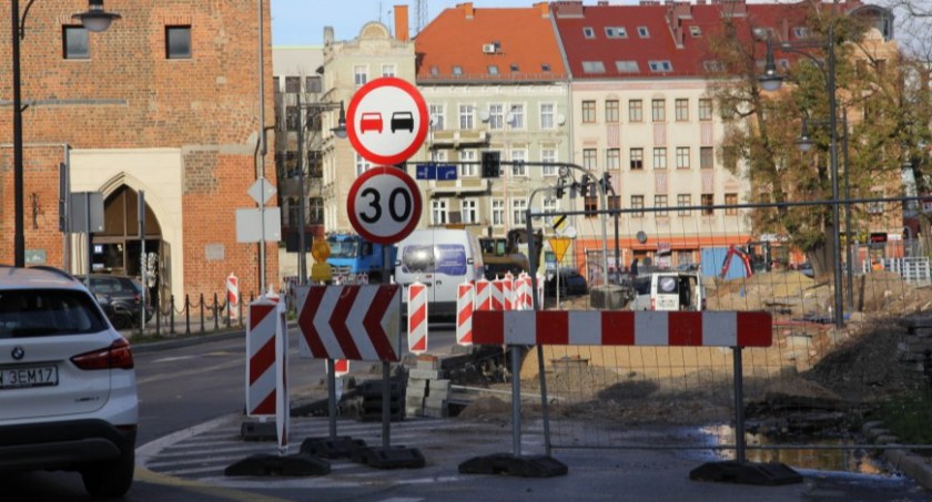 Uwaga, utrudnienia w centrum Legnicy! Ul. Nowa do zamknięcia