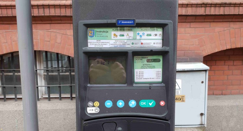 Ile pieniędzy kierowcy zostawiają w Płatnej Strefie Parkowania?