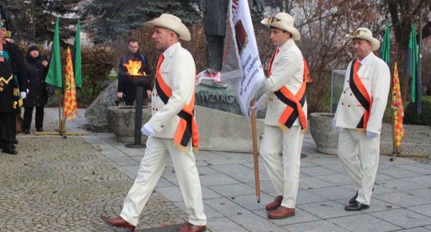 Janowi Wyżykowskiemu kwiaty w Dniu Górnika - ZDJĘCIA