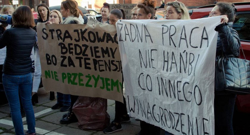 Krzakowski: Pracownicy MOPS oczekiwali nagród i je dostali 