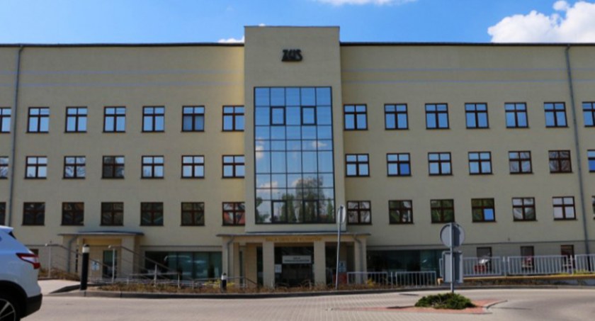 ZUS wypłaci renty i emerytury przed świętami