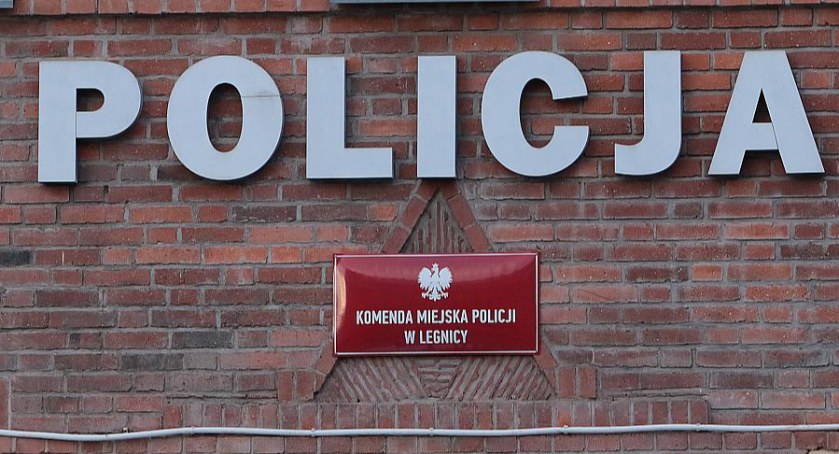 Ile pieniędzy samorządy wydają na policję?