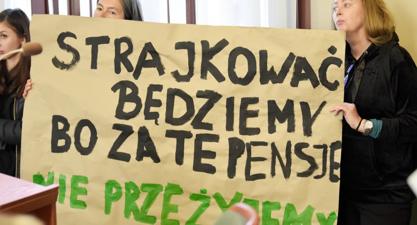 Apel mieszkańców Legnicy w sprawie płac dla opiekunek w żłobkach
