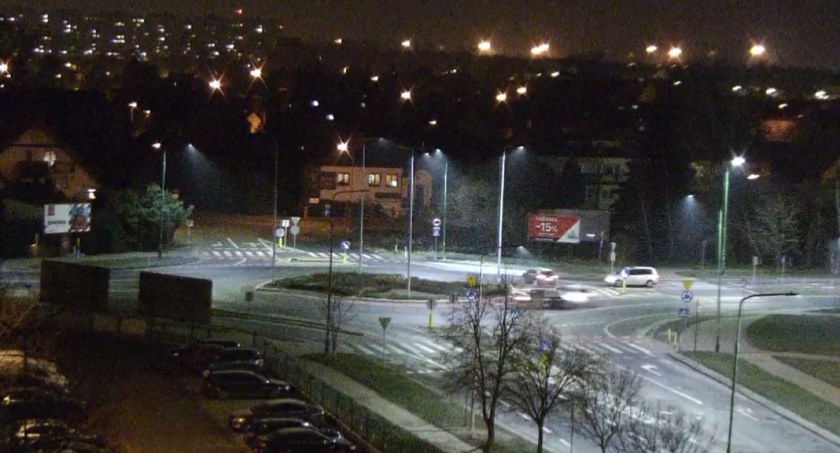 Staranował auto na rondzie, ale nie przyjął mandatu