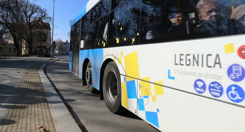 Niepełnosprawne dzieci płacą za przejazd MPK na praktyki. Dlaczego?