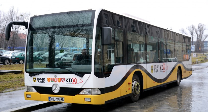 W  tym roku kolej zacznie jeździć do Złotoryi i Lwówka. Autobusem