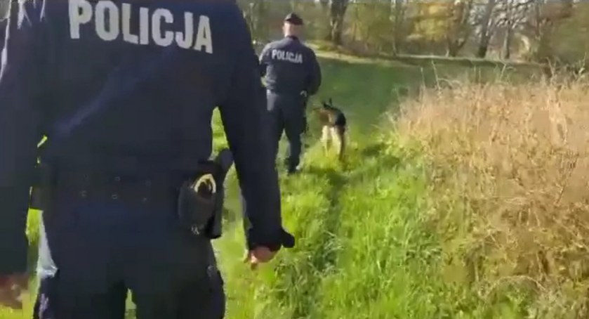 Śmigłowiec, drony, psy tropiące. Poszukiwania mieszkańca Kochlic 