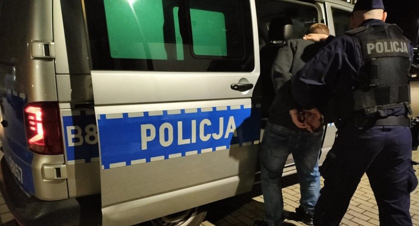 Policjant po służbie zatrzymał poszukiwanego w sklepie budowlanym 