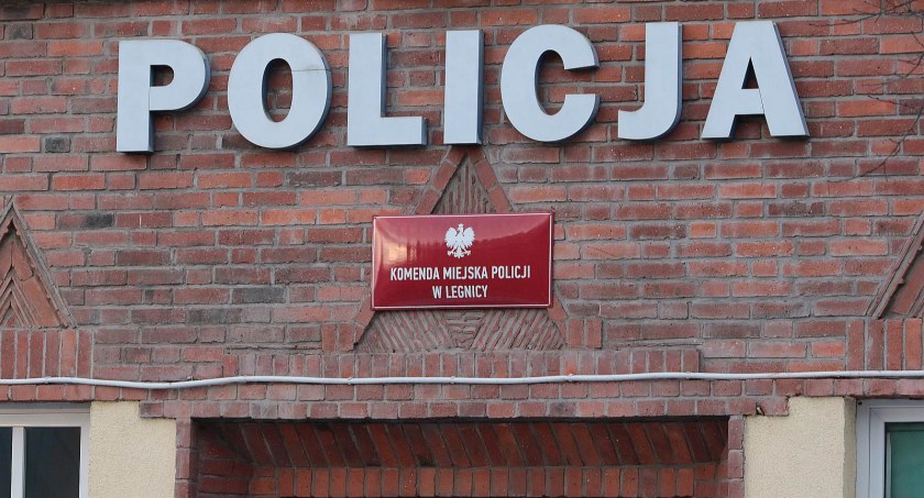 63-latek z Chojnowa zmarł na komendzie policji w Legnicy
