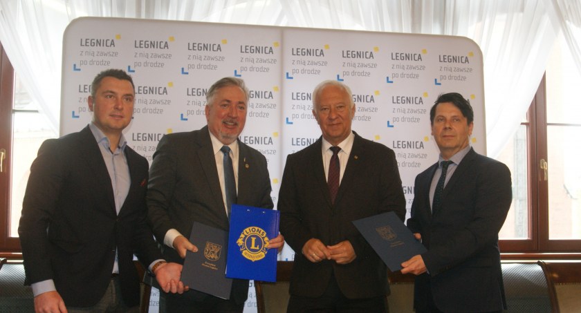 Lions Club pomaga miastu wyposażyć pokoje dla Ukraińców