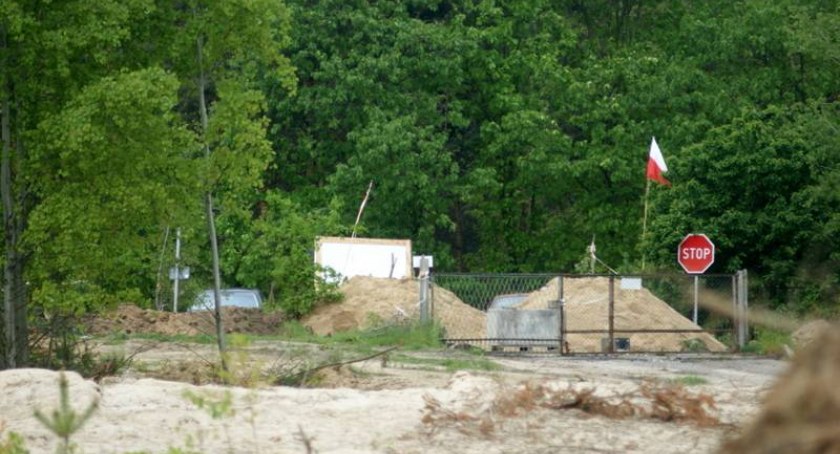 Mieszkańcy Czernikowic tracą cierpliwość do marszałka