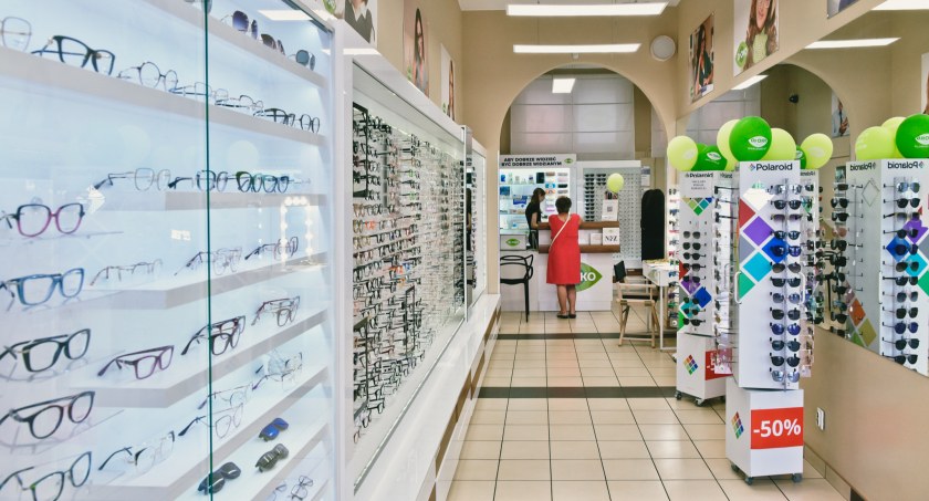 Spotkanie ze stylistką mody okularowej u Dr OKO