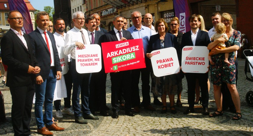 Czarzasty zaprezentował kandydatów Lewicy do parlamentu
