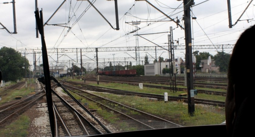 Zatrzymali pociągi w okolicach Legnicy. Ruscy szpiedzy czy kawalarze?