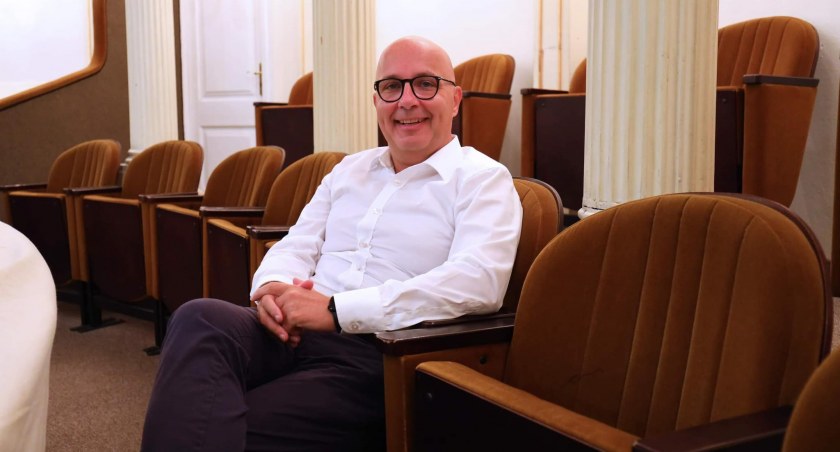 Widzowie uratują teatr zanim prezydent Legnicy go zniszczy?