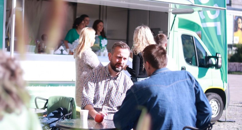 Food truck ludowców jedzie do Legnicy - w menu Kosiniak-Kamysz