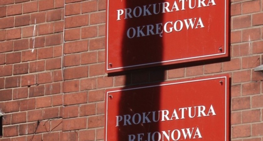 Zorganizowana grupa przestępcza spod Warszawy zwoziła odpady pod Legnicę