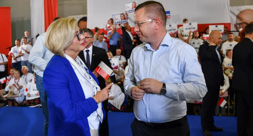 Lewa kasa, walka na noże i pstry koń, na którym jeździ łaska pańska 