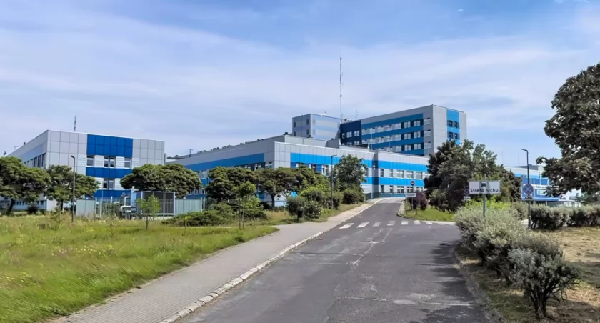 Szpital w Legnicy pracuje dziś jak w dniu wolnym