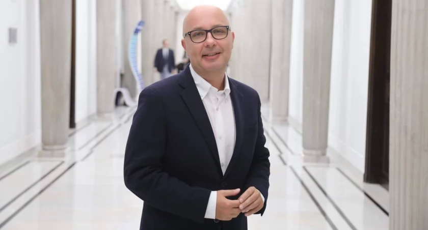 Sejm delegował Roberta Kropiwnickiego do KRS