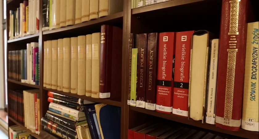 Od teraz czytelnia Legnickiej Biblioteki Publicznej wypożycza książki.