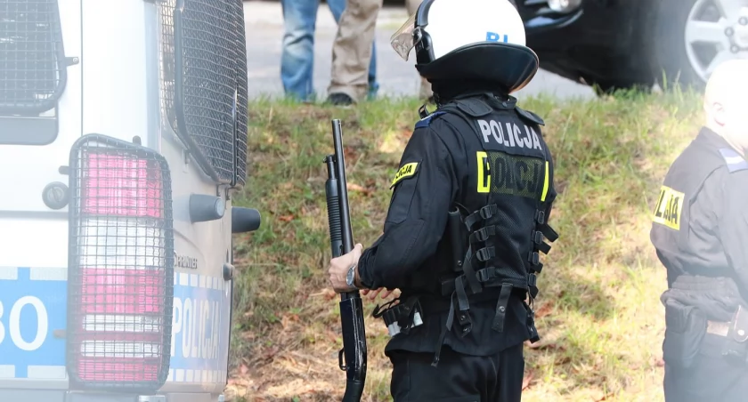 Mniej kradzieży, więcej rozbojów, bójek i pobić