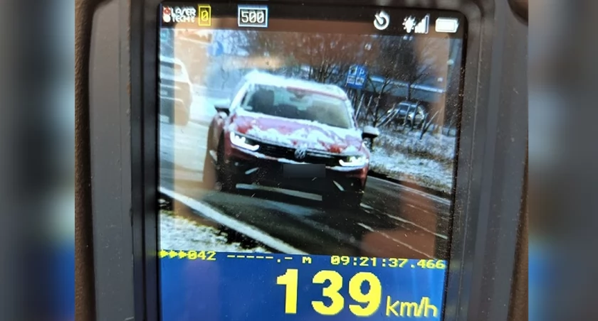Pędził 139km/h w terenie zabudowanym 