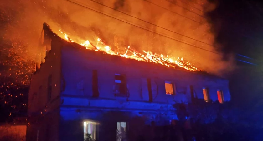 Strażacy z Chojnowa pomagali gasić pożar w Chocianowcu