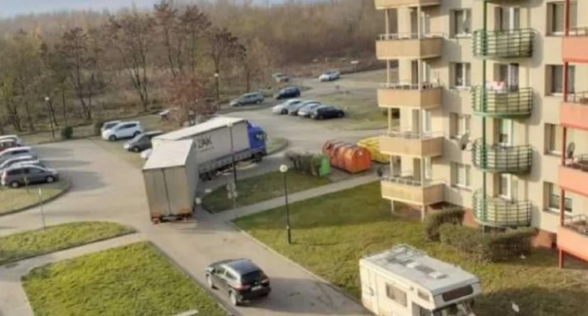Mieszkańcy osiedla TBS grożą protestem na drodze