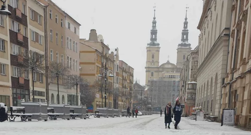 Może spaść do 25 cm śniegu na Dolnym Śląsku