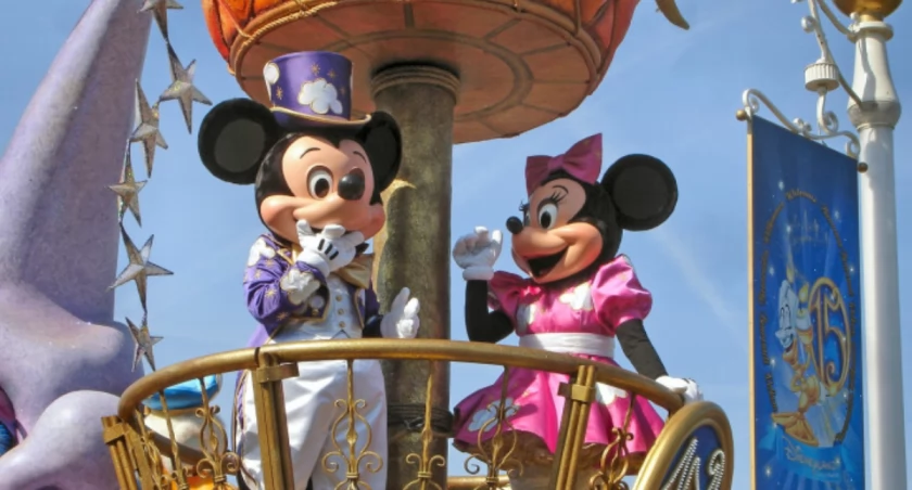 Wycieczka do Paryża i Dzień Dziecka w Eurodisneylandzie