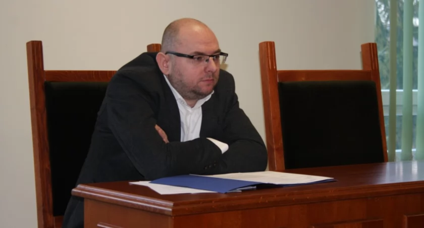 Matka Kurka organizuje świąteczne wsparcie dla żony i dzieci Brauna