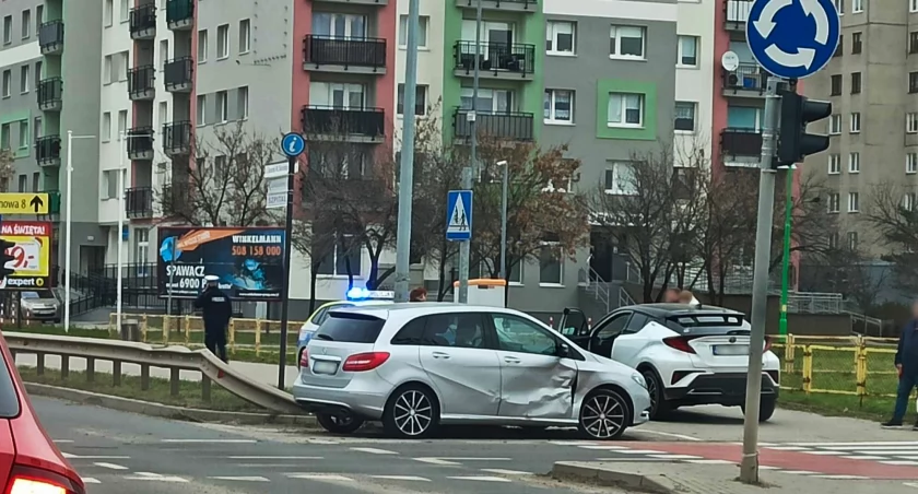 Kolizja na osiedlu Piekary