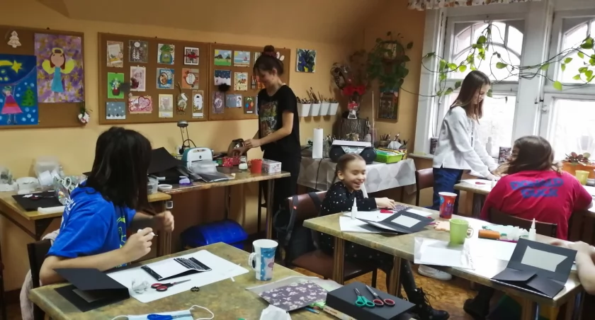 Półkolonie w szkołach podstawowych i Młodzieżowym Centrum Kultury