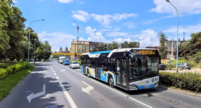 Autobusy pojadą wg wakacyjnego rozkładu