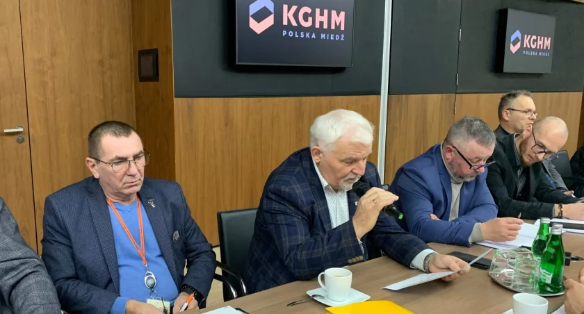 Fiasko negocjacji płacowych w KGHM. Związkowcy czekają na nowy zarząd 