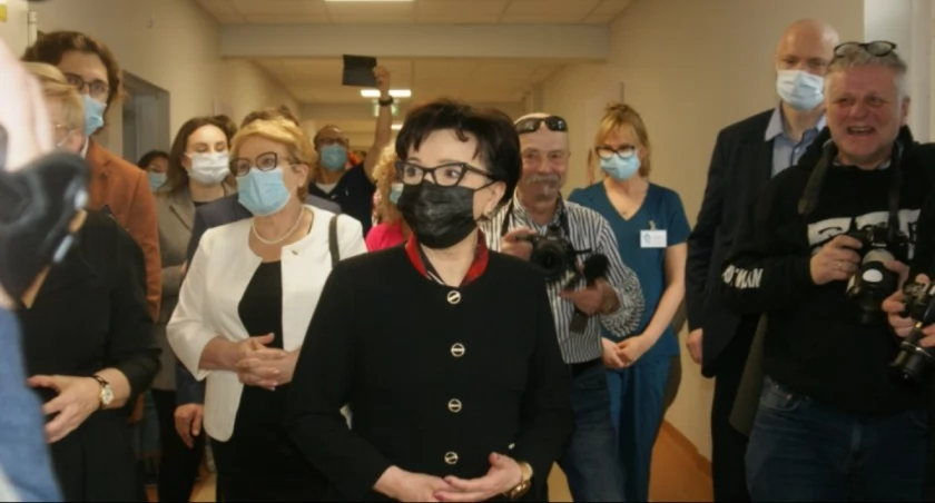 Legnicki szpital wystawił Elżbiecie Witek rachunek za męża? To fake news