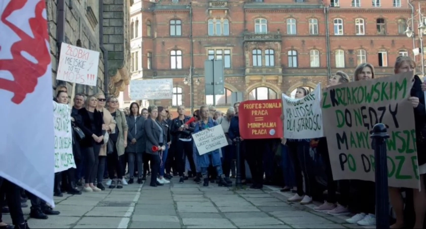 Sprawdzam - mówi prezydentowi Krzakowskiemu Solidarność